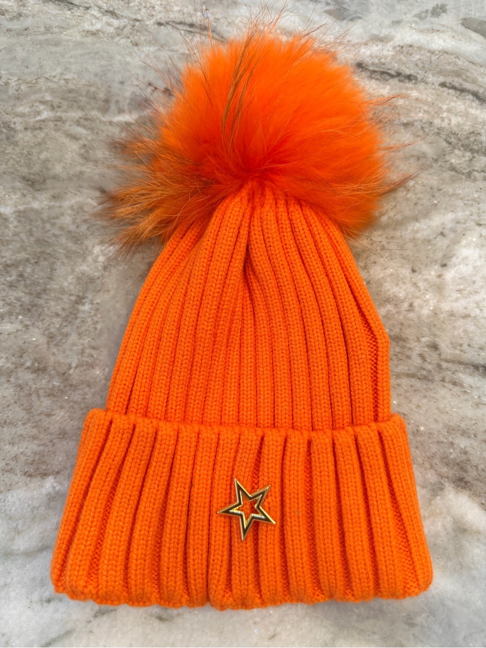 NWT Alex Max Orange Ribbed Knit Pom Pom Beanie Gold Star OS
